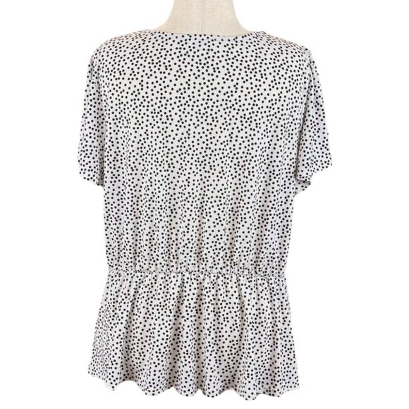 FLOWER & FEATHER BLACK & WHITE POLKA DOT V-NECK TIE-FRONT TOP, SIZE 2X - Picture 3 of 4